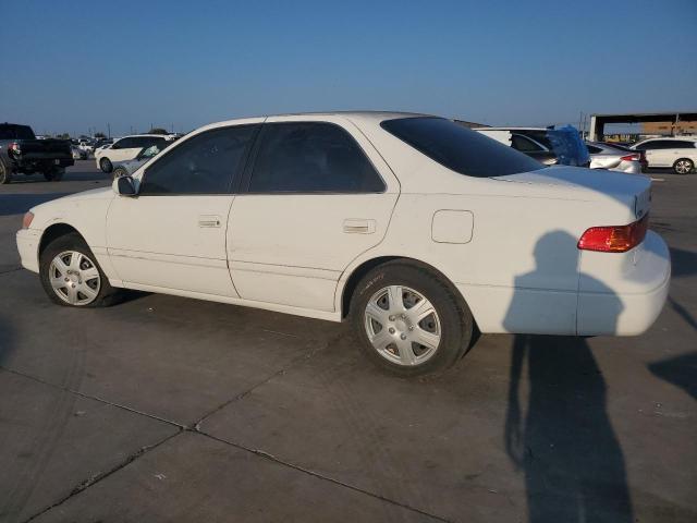 4T1BG22KX1U845149 - 2001 TOYOTA CAMRY CE WHITE photo 2