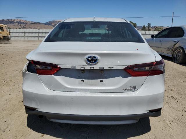 4T1C31AK5NU037065 - 2022 TOYOTA CAMRY LE WHITE photo 6
