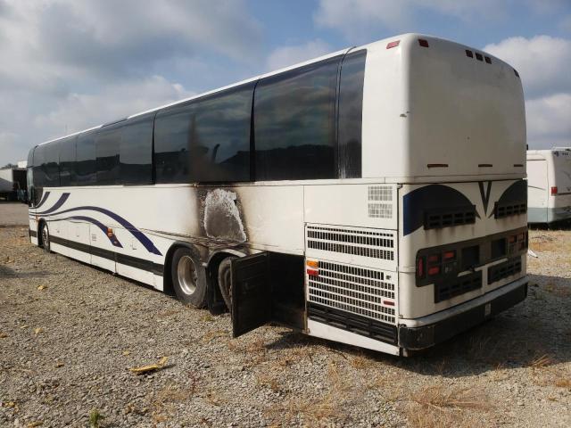 2PCX33492Y1027197 - 2000 PREVOST BUS WHITE photo 3