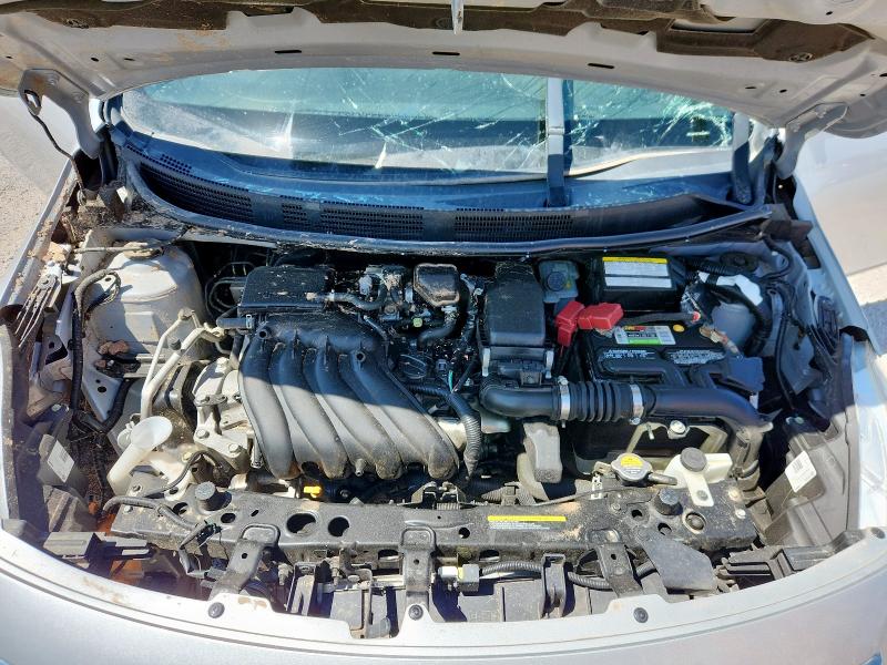 3N1CN7AP7GL888071 - 2016 NISSAN VERSA S SILVER photo 11