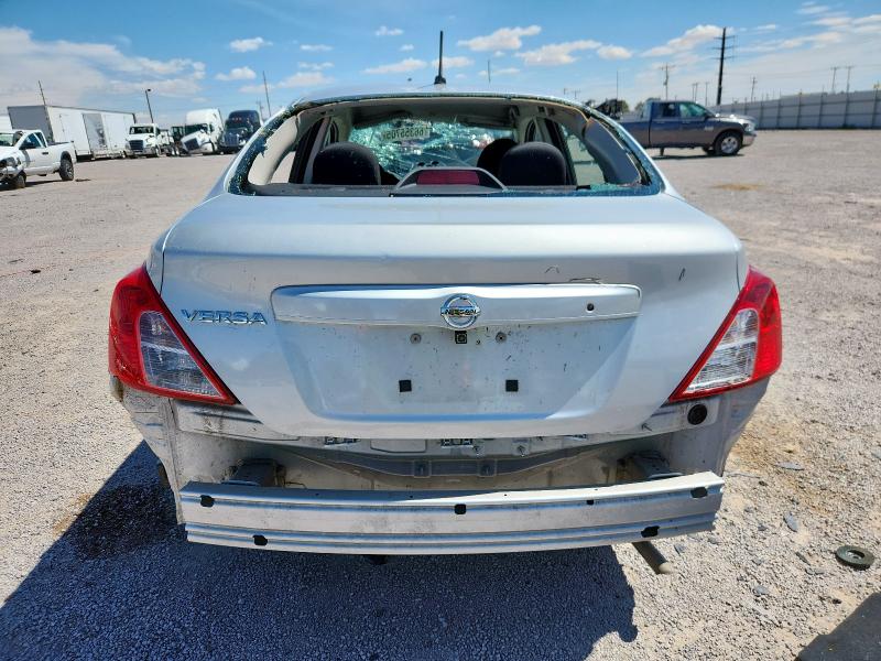 3N1CN7AP7GL888071 - 2016 NISSAN VERSA S SILVER photo 6