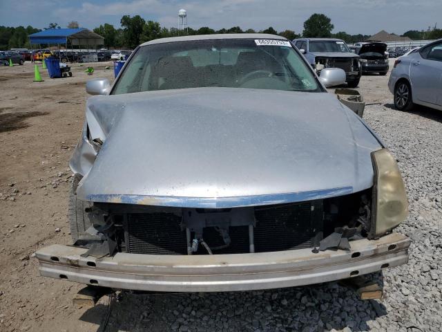 1G6KA5E62BU100647 - 2011 CADILLAC DTS SILVER photo 5