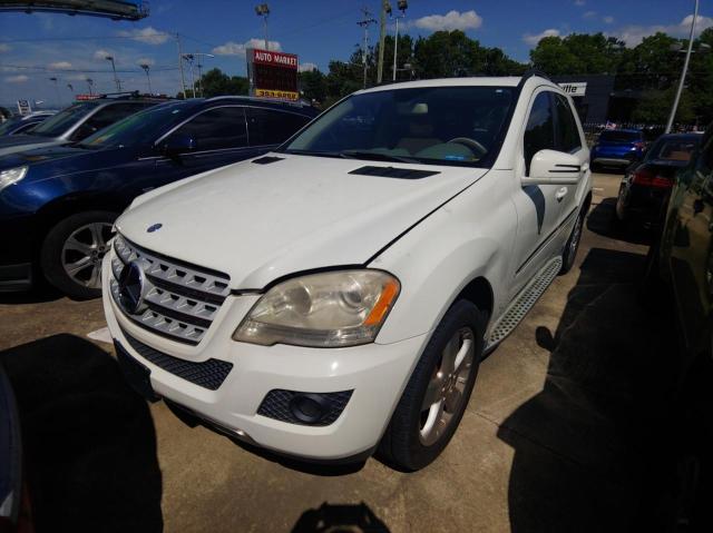 4JGBB5GB6BA695469 - 2011 MERCEDES-BENZ ML 350 WHITE photo 2