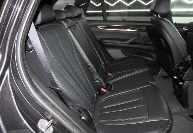 5UXKR0C5XJL073705 - 2018 BMW X5 XDRIVE35I GRAY photo 6