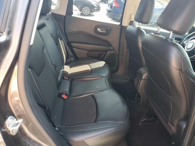 3C4NJDBB6LT209579 - 2020 JEEP COMPASS LATITUDE GRAY photo 11