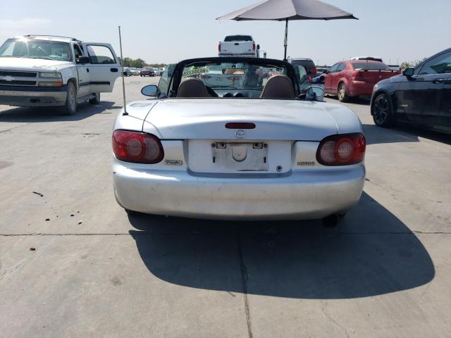 JM1NB353610209295 - 2001 MAZDA MX-5 MIATA BASE GRAY photo 6