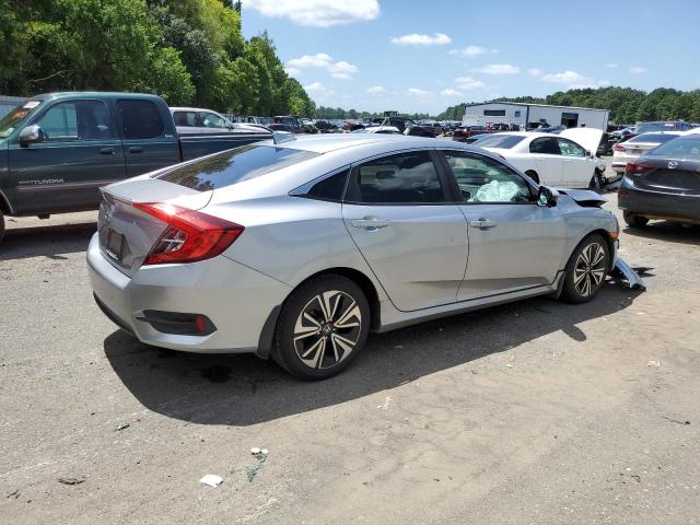 JHMFC1F78JX013825 - 2018 HONDA CIVIC EXL SILVER photo 3