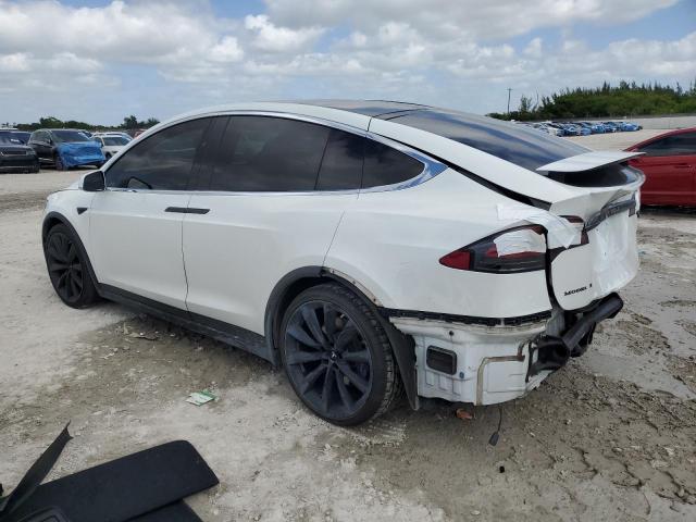 5YJXCBE20HF074138 - 2017 TESLA MODEL X 白色 照片 2