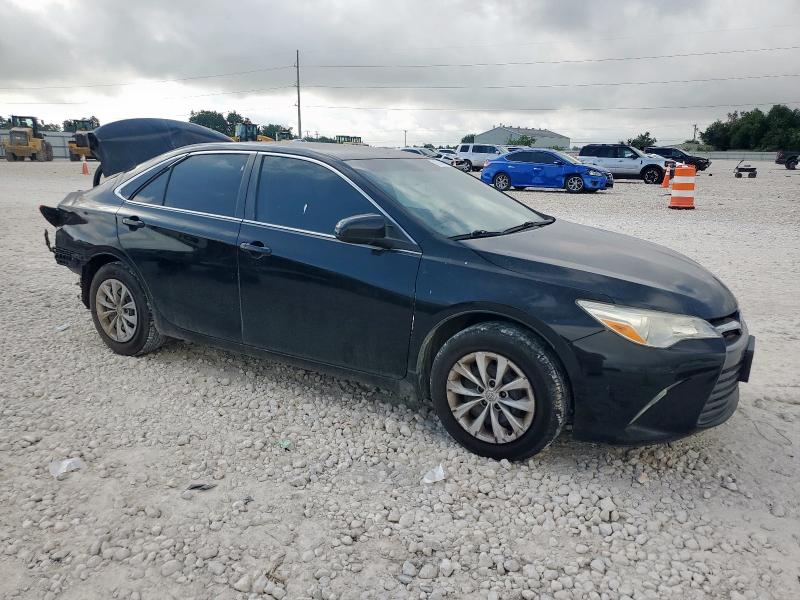 4T4BF1FK8GR558558 - 2016 TOYOTA CAMRY LE BLACK photo 4