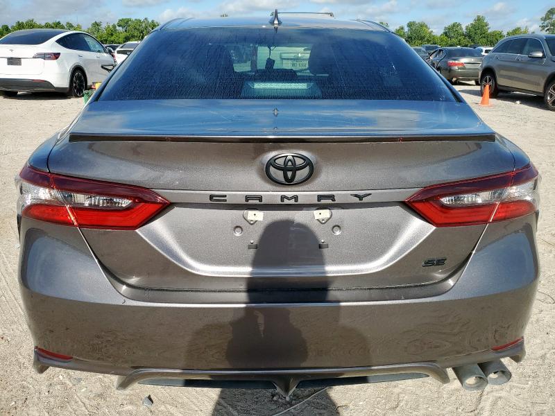 4T1G11AK5PU783557 - 2023 TOYOTA CAMRY SE NIGHT SHADE GRAY photo 6