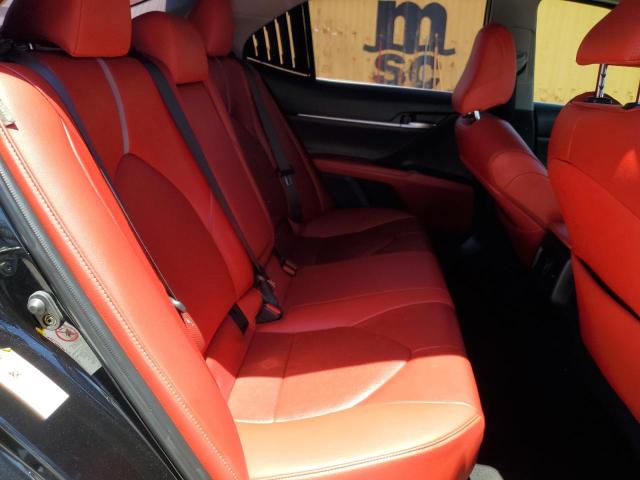 4T1B61HK8JU144422 - 2018 TOYOTA CAMRY XSE შავი ფოტო 10