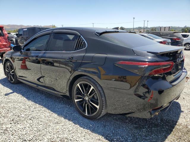 4T1B61HK8JU144422 - 2018 TOYOTA CAMRY XSE შავი ფოტო 2