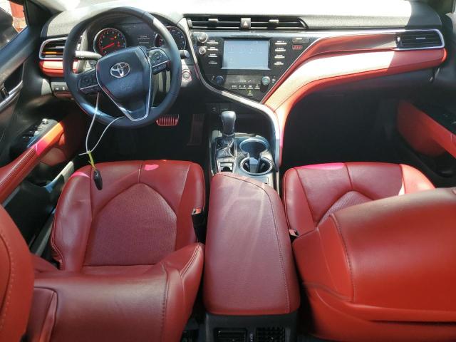 4T1B61HK8JU144422 - 2018 TOYOTA CAMRY XSE შავი ფოტო 8