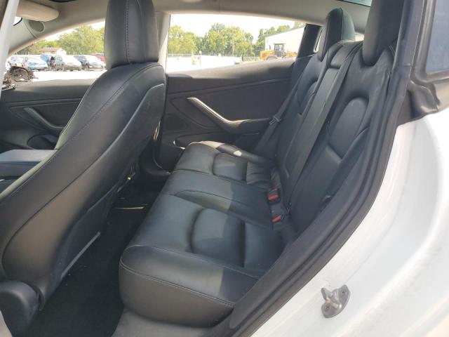 5YJ3E1EB9JF145586 - 2018 TESLA MODEL 3 WHITE photo 10