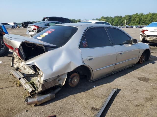 1HGCG5657WA146070 - 1998 HONDA ACCORD EX SILVER photo 3