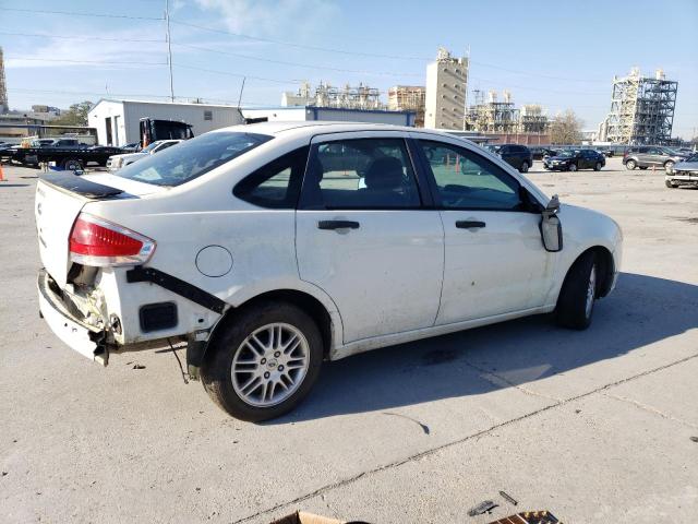 1FAHP3FNXAW260851 - 2010 FORD FOCUS SE WHITE photo 3