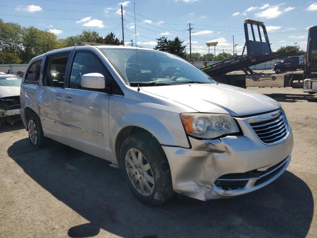 2A4RR8DG9BR630573 - 2011 CHRYSLER TOWN & COU TOURING L SILVER photo 4