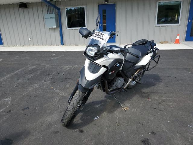 WB1018901EZY95447 - 2014 BMW G650 GS WHITE photo 2