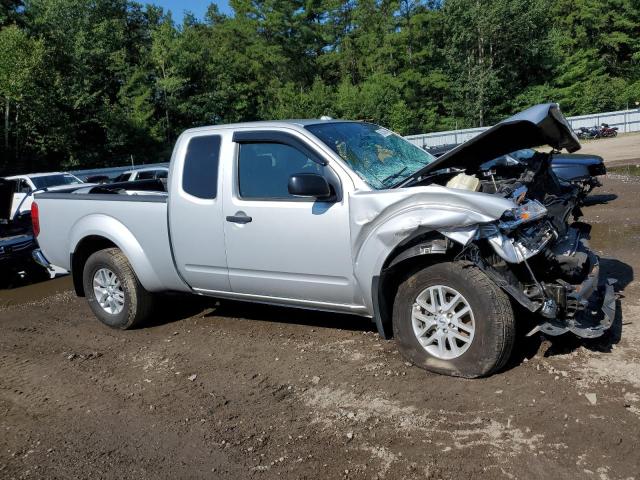 1N6AD0CW3HN749928 - 2017 NISSAN FRONTIER SV SILVER photo 4