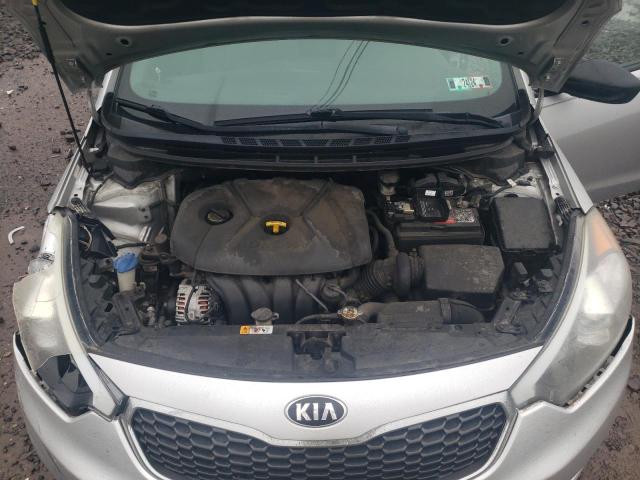 KNAFK4A61F5431485 - 2015 KIA FORTE LX SILVER photo 11