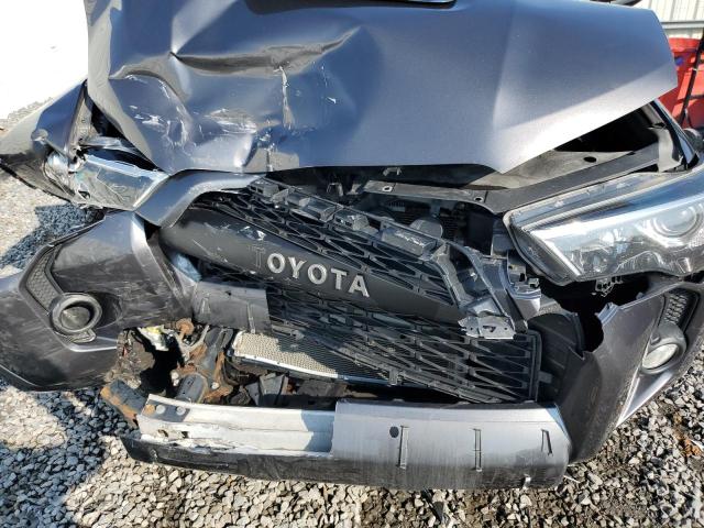 JTEBU5JRXJ5509553 - 2018 TOYOTA 4RUNNER SR5/SR5 PREMIUM TWO TONE photo 12