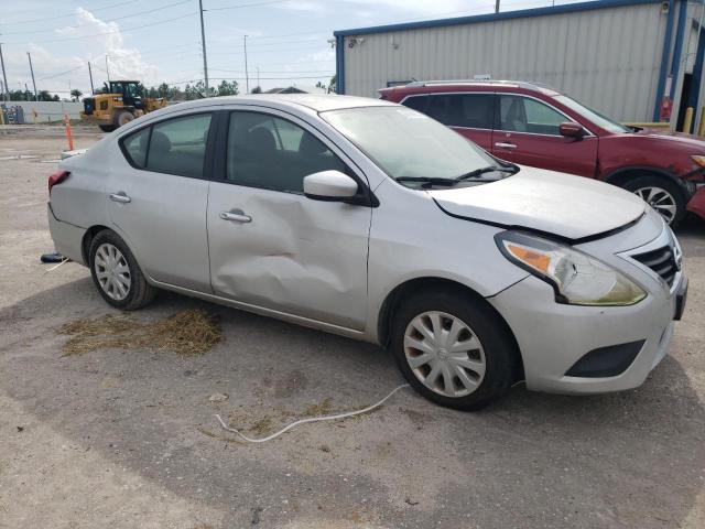 3N1CN7AP7GL816240 - 2016 NISSAN VERSA S SILVER photo 4