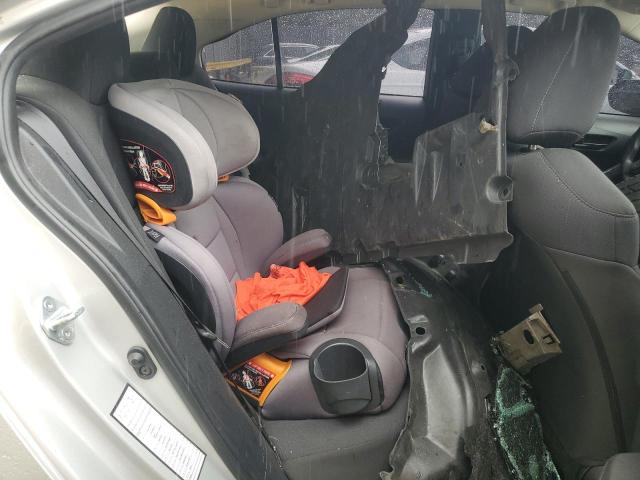 5YFEPMAE6NP275954 - 2022 TOYOTA COROLLA LE ვერცხლისფერი ფოტო 10