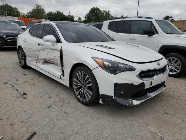 KNAE15LA5K6067761 - 2019 KIA STINGER WHITE photo 4