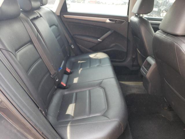 1VWDT7A31HC027421 - 2017 VOLKSWAGEN PASSAT R-LINE Grau Foto 10