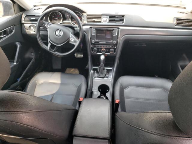 1VWDT7A31HC027421 - 2017 VOLKSWAGEN PASSAT R-LINE Grau Foto 8