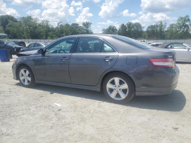 4T1BF3EK0BU664082 - 2011 TOYOTA CAMRY BASE ნაცრისფერი ფოტო 2