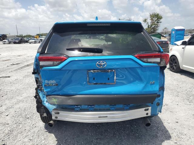 2T3H1RFV4KW006714 - 2019 TOYOTA RAV4 LE Blau Foto 6