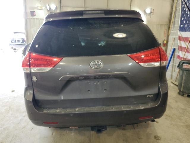 5TDYK3DC0BS084159 - 2011 TOYOTA SIENNA XLE GRAY photo 6