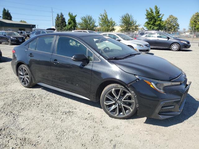 JTDS4RCE5LJ042722 - 2020 TOYOTA COROLLA SE BLACK photo 4