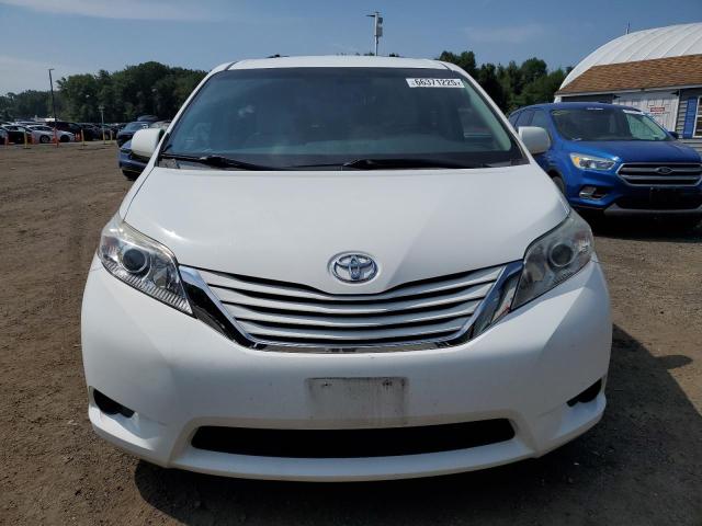 5TDKZ3DC9HS819781 - 2017 TOYOTA SIENNA LE 白色 照片 5