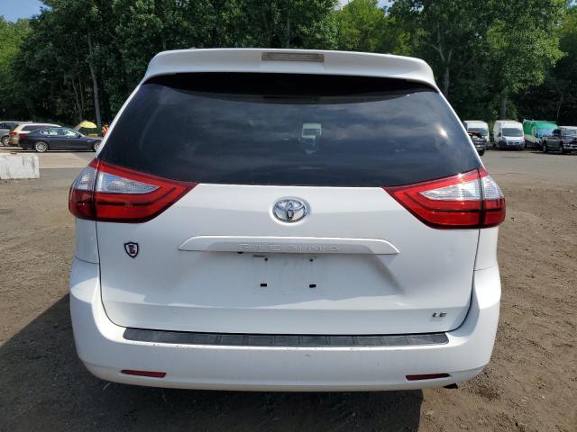 5TDKZ3DC9HS819781 - 2017 TOYOTA SIENNA LE 白色 照片 6