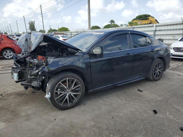 4T1G11AK8RU888600 - 2024 TOYOTA CAMRY SE NIGHT SHADE BLACK photo 1