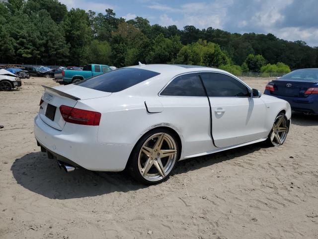 WAU3VAFRXBA002004 - 2011 AUDI S5 PRESTIGE WHITE photo 3