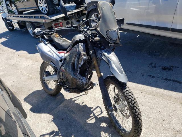 MLHMD4418J5100199 - 2018 HONDA CRF250 L BLACK photo 4