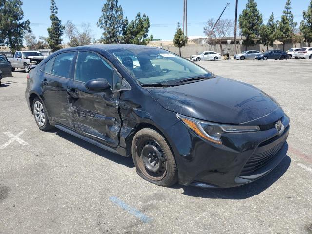 5YFB4MDE3RP090581 - 2024 TOYOTA COROLLA LE შავი ფოტო 4