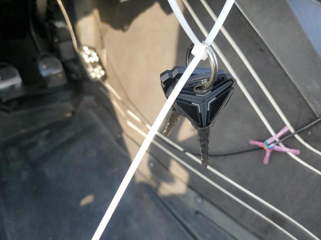 57XAAPFA7K8135370 - 2019 POLARIS SLINGSHOT SL WHITE photo 8