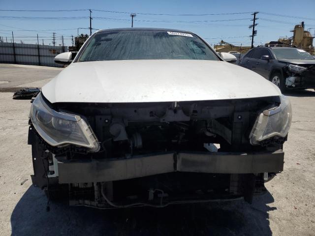 5XXGT4L30JG243813 - 2018 KIA OPTIMA LX WHITE photo 5