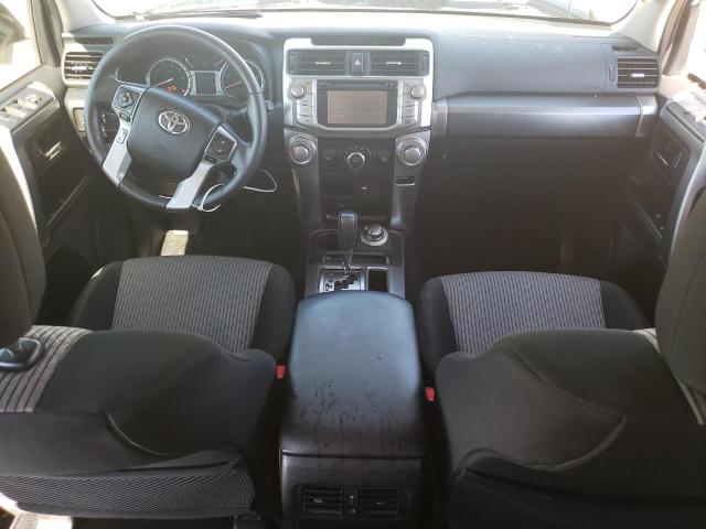 JTEBU5JR1J5562836 - 2018 TOYOTA 4RUNNER SR5/SR5 PREMIUM 银色 照片 8