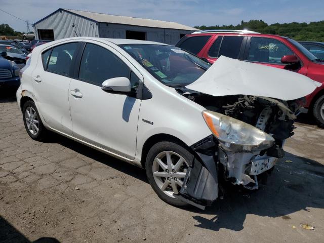 JTDKDTB37C1514481 - 2012 TOYOTA PRIUS C WHITE photo 4