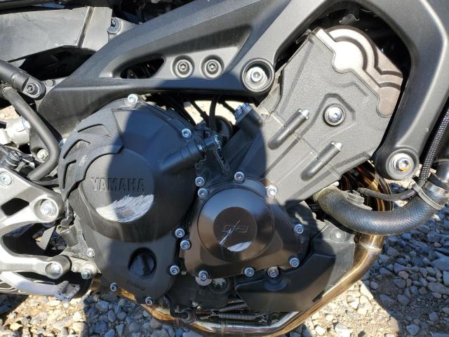 JYARN33E6GA010677 - 2016 YAMAHA FZ09 GRAY photo 7