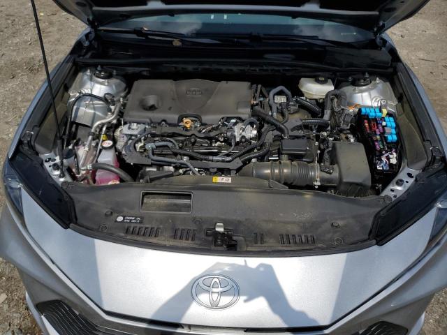 4T1DBADKXSU520999 - 2025 TOYOTA CAMRY XSE SILVER photo 11