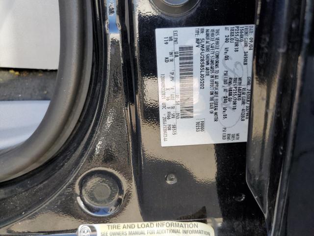 5LMFU28585LJ05202 - 2005 LINCOLN NAVIGATOR შავი ფოტო 12