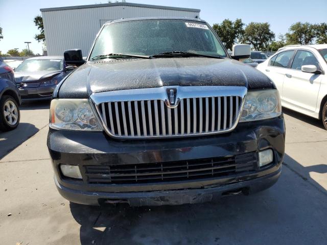 5LMFU28585LJ05202 - 2005 LINCOLN NAVIGATOR შავი ფოტო 5