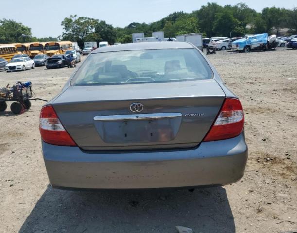 4T1BE32K02U567147 - 2002 TOYOTA CAMRY LE GRAY photo 6