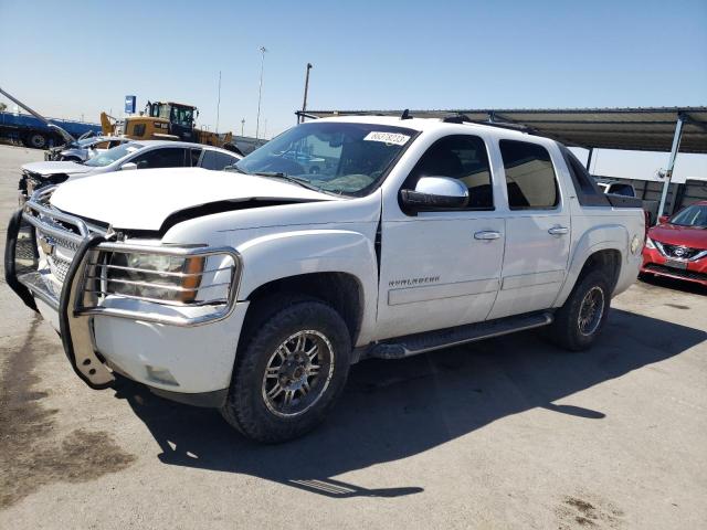 3GNMCFE07BG106584 - 2011 CHEVROLET AVALANCHE LT WHITE photo 1